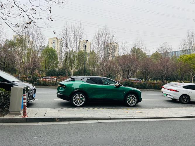 智能电视:黑胶时光机现在还有吗,咋看不到了