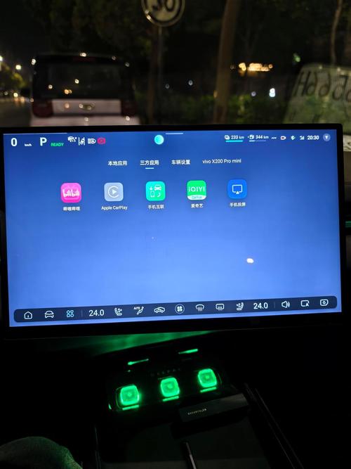 CarPlay用户问一嘴，歌单现在还有吗，咋看不到了